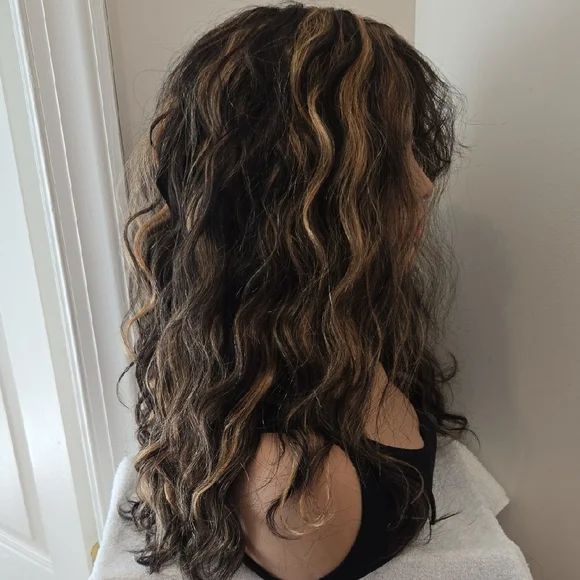 Boss Wig 20-Inch Curly Human Hair Wig - Brown - Picture 3 of 7